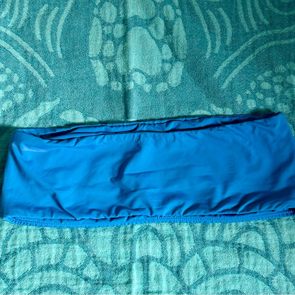 Dippin' Daisy's Bandeau Top New Cheeky Bikini Bottom Swimwear Set - Picture 3 of 15